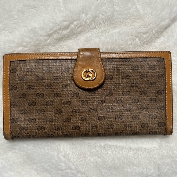 Gucci Accessories - Gucci Brown Monogram Wallet